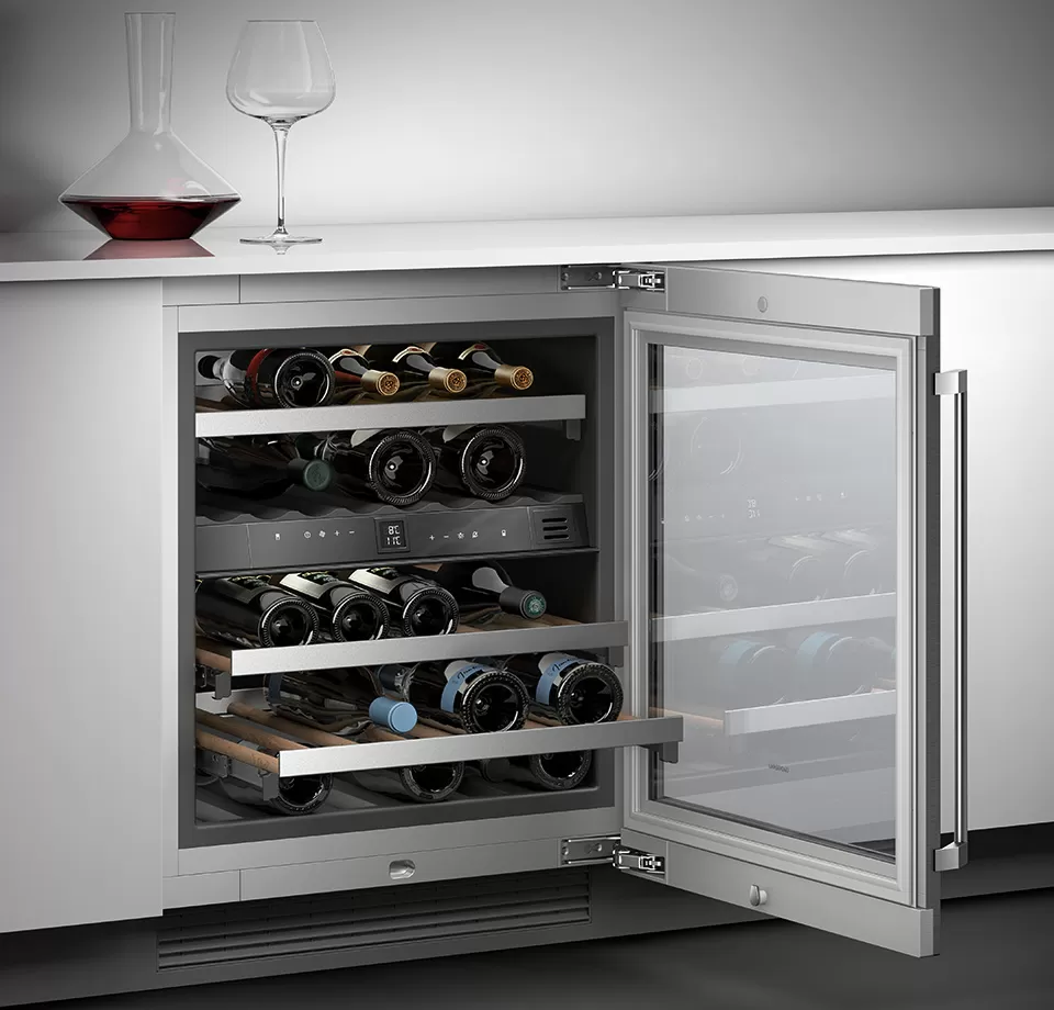 Gaggenau RW404262 vinska vitrina serija 400 Gaggenau RW404262 vinska vitrina serija 400