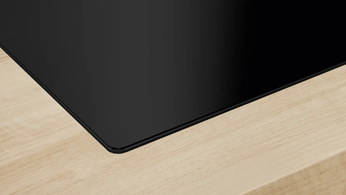 BOSCH PVQ711H26E Indukciona ploča za kuvanje sa integrisanim aspiratorom, 70 cm, ugradnja bez okvira serija 6