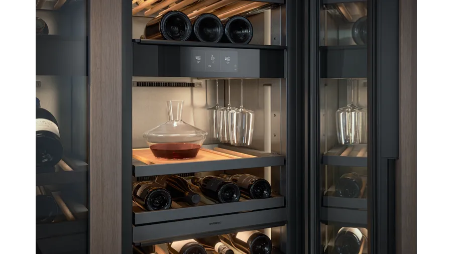 Gaggenau RVW467170 Vario ugradna vinska vitrina serije Expressive 213.4 x 61 cm, fotografija 7 Gaggenau RVW467170 Vario ugradna vinska vitrina serije Expressive 213.4 x 61 cm, fotografija 7