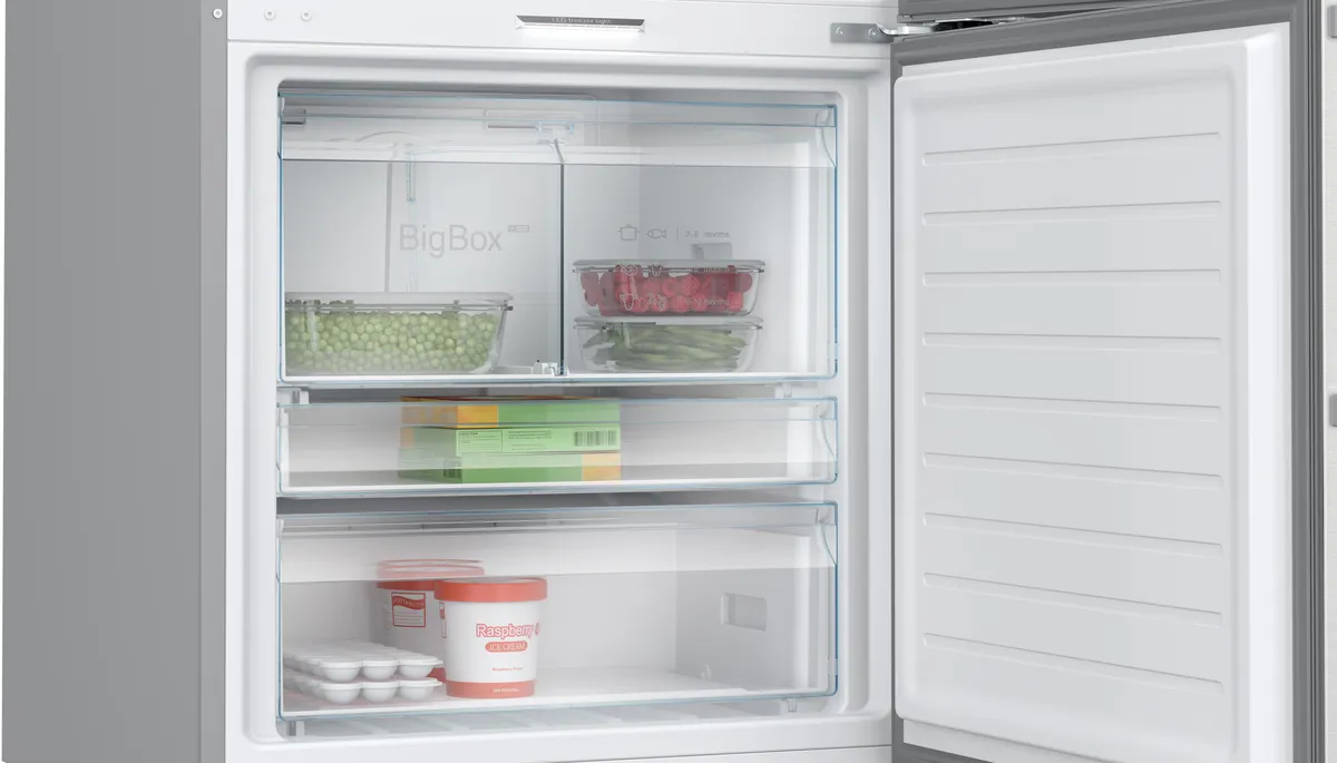 BOSCH KGP76AIC0N Samostojeći kombinovani frižider sa zamrzivačem dole 186 x 75 cm Čelična mat obrada protiv otisaka prstiju serija 8 BOSCH KGP76AIC0N Samostojeći kombinovani frižider sa zamrzivačem dole 186 x 75 cm Čelična mat obrada protiv otisaka prstiju serija 8