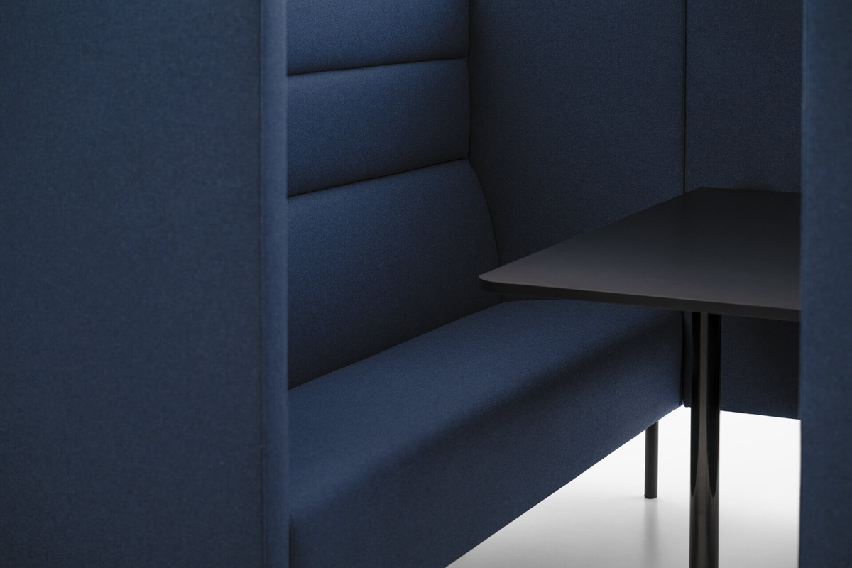 Ugostiteljski nameštaj za kafiće i restorane Kobi, fotografija 3